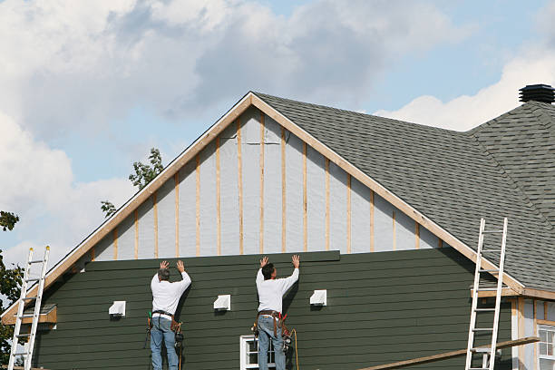 Professional Siding technician working in Clementon, NJ